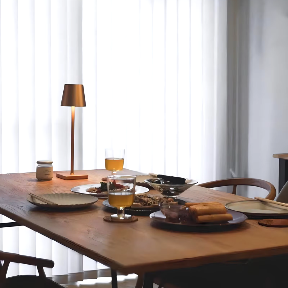 芬多利台燈 | 1+1 免費