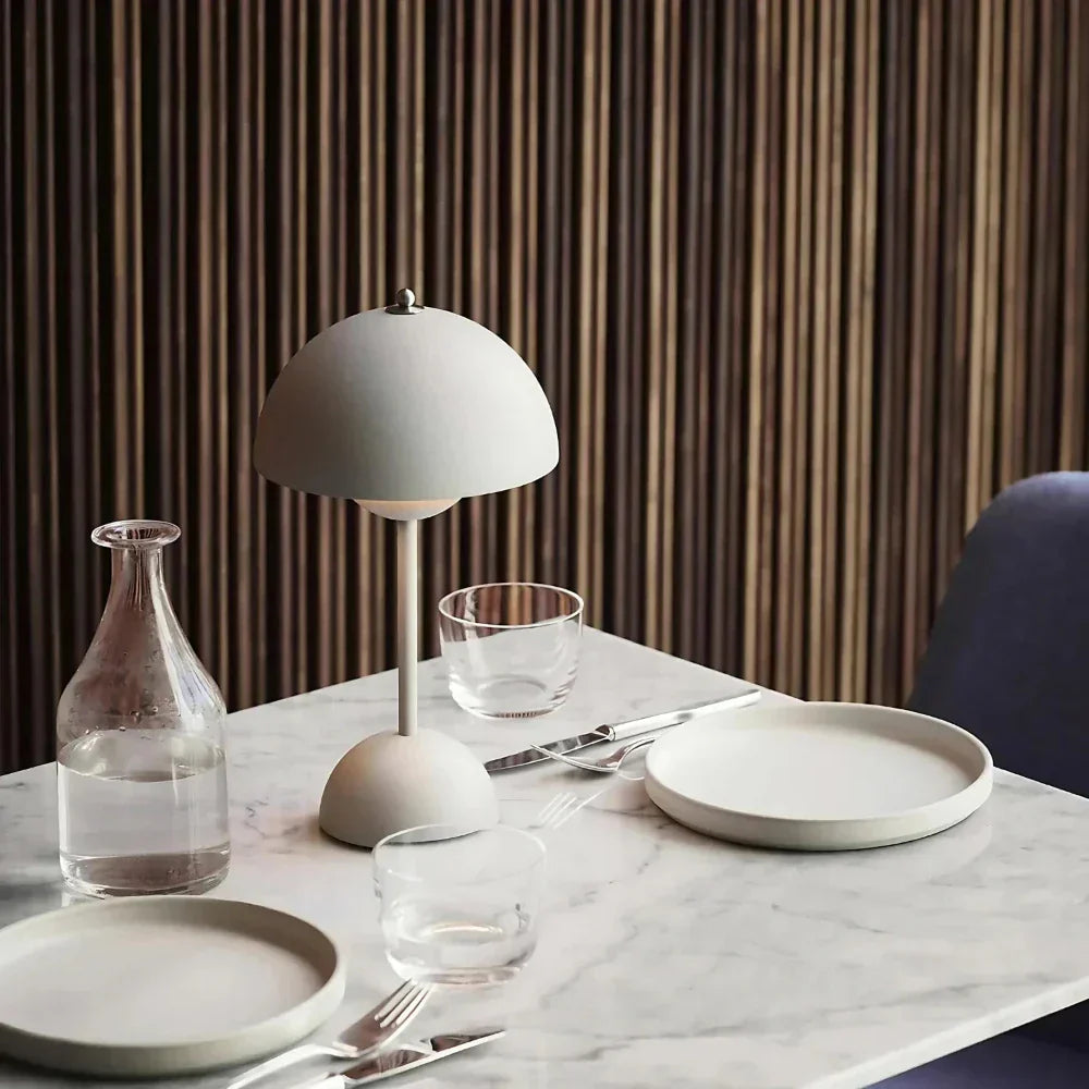 阿姆斯特丹設計桌燈 | 1+1 免費